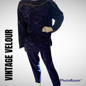 VINTAGE VELOUR PANTSUIT 🎉